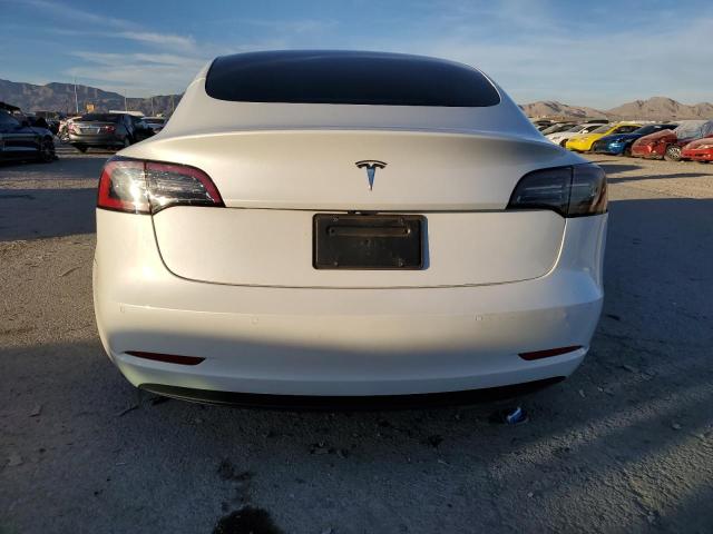  TESLA MODEL 3 2022 Білий