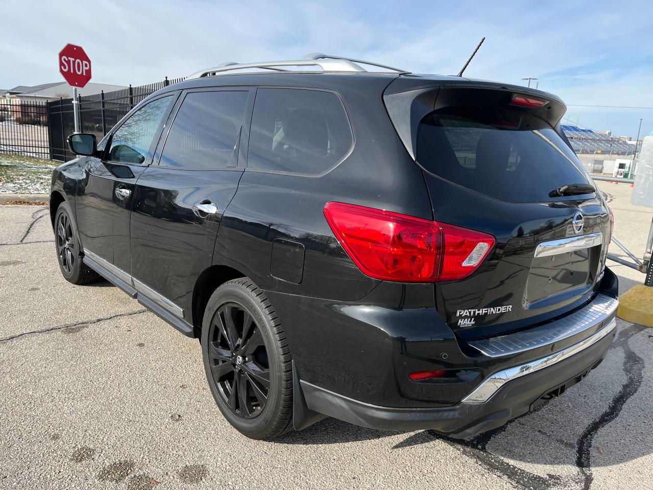 VIN: 5N1DR2MM0HC907336 2017 NISSAN PATHFINDER