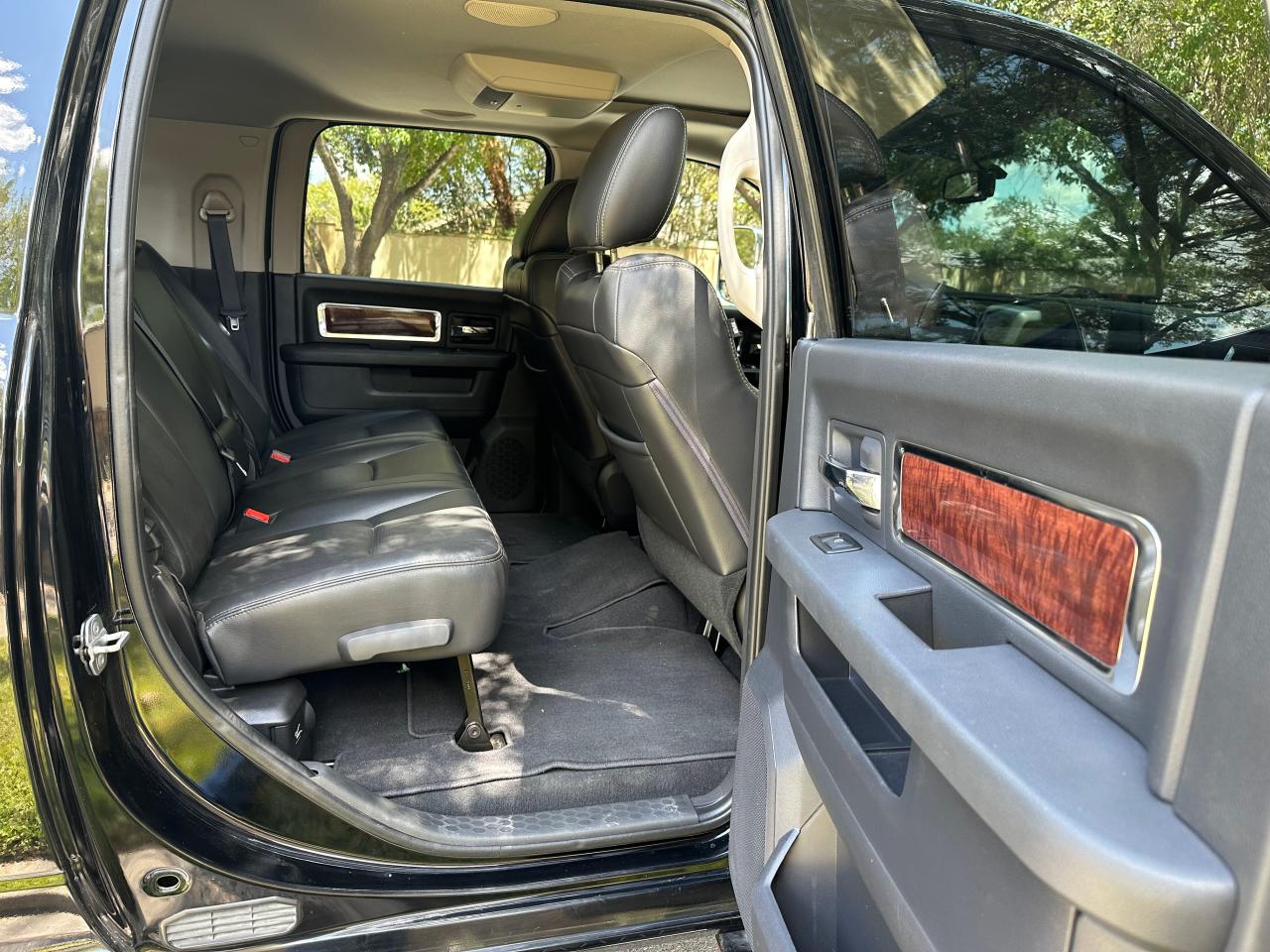 3C63DRML6CG203217 2012 Dodge Ram 3500 Laramie