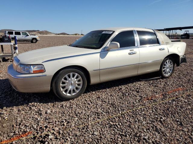 2007 Lincoln Town Car Signature