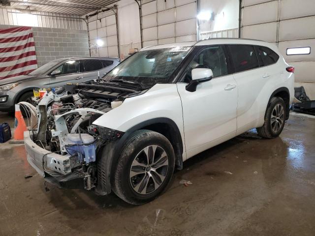 VIN 5TDGZRBH2MS104228 2021 Toyota Highlander, Xle no.1