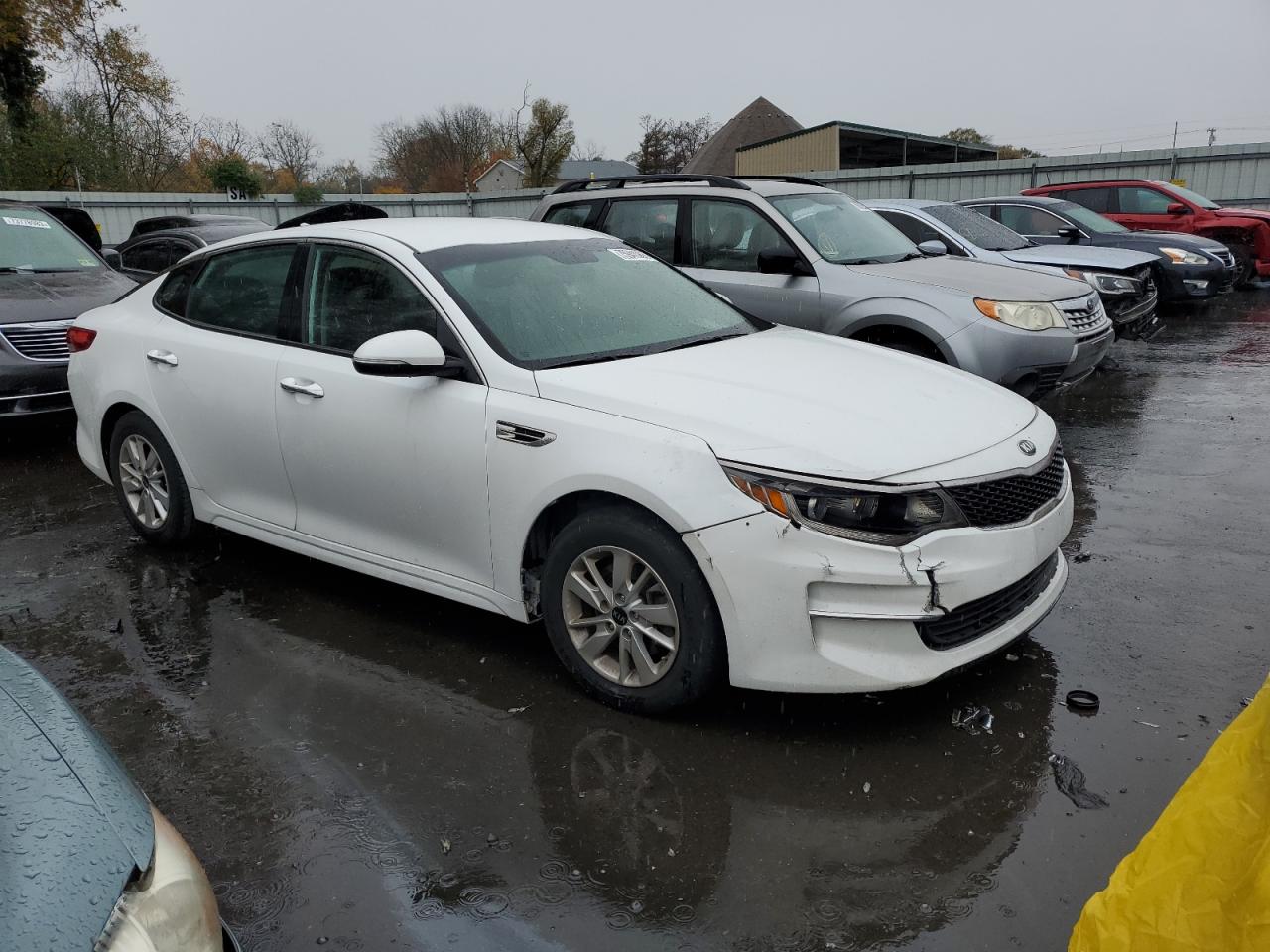 5XXGT4L36JG219077 2018 Kia Optima Lx