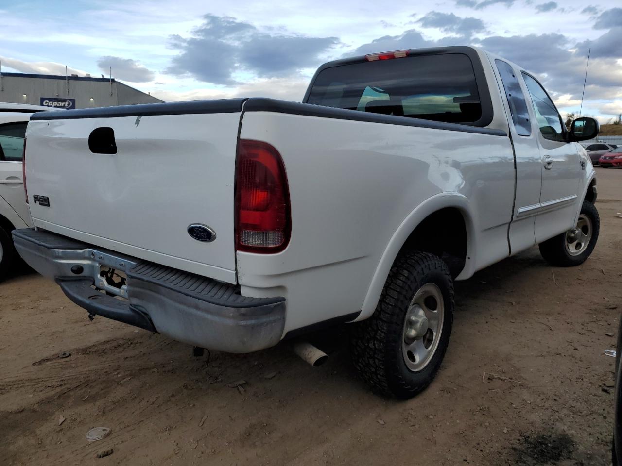 1FTRX18L51NB41058 2001 Ford F150 1FTRX18L51NB41058 2001 Ford F150