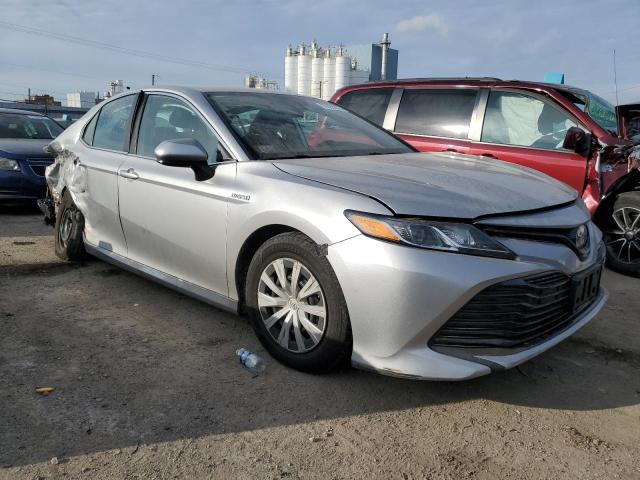 VIN 4T1B31HK2KU005574 2019 Toyota Camry, LE no.4