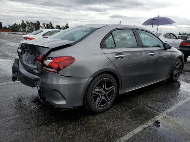 WDD3G4EB4KW003032 Mercedes-Benz A 220