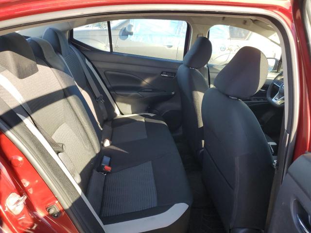  NISSAN VERSA 2020 Червоний