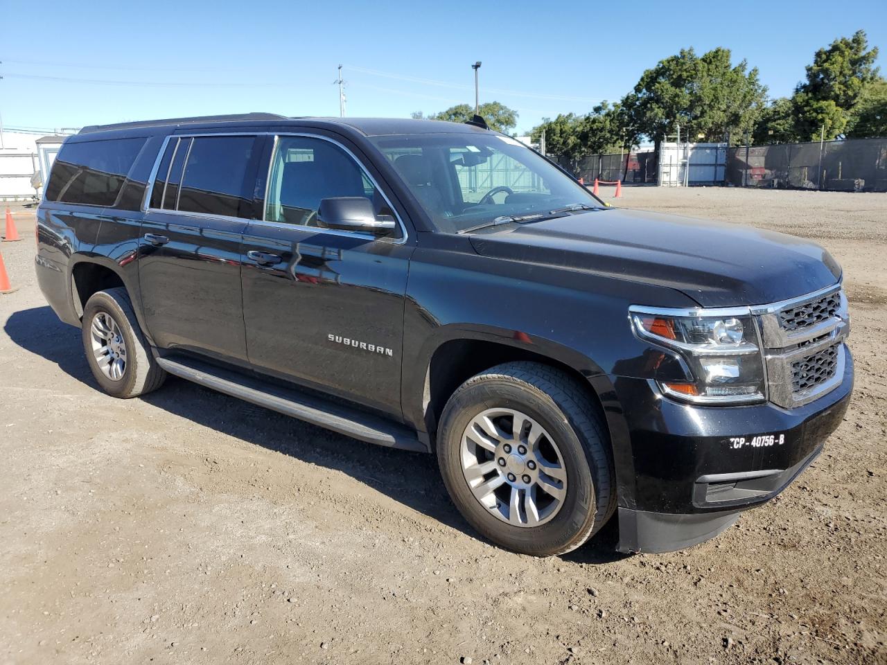 2018 Chevrolet Suburban C1500 Ls vin: 1GNSCGKC2JR359192