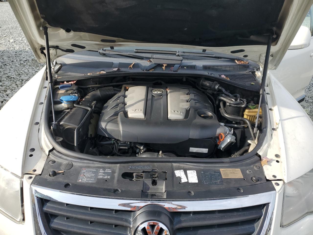 WVGFM77L69D037188 2009 Volkswagen Touareg 2 V6 Tdi