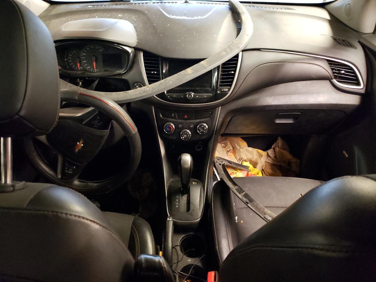 3GNCJPSB6JL297658 2018 Chevrolet Trax 1Lt