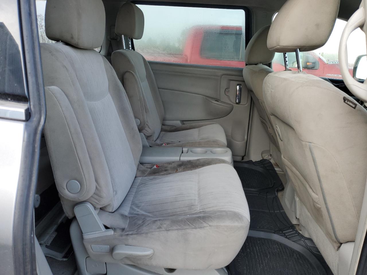 JN8AE2KP6H9165767 NISSAN QUEST 2017