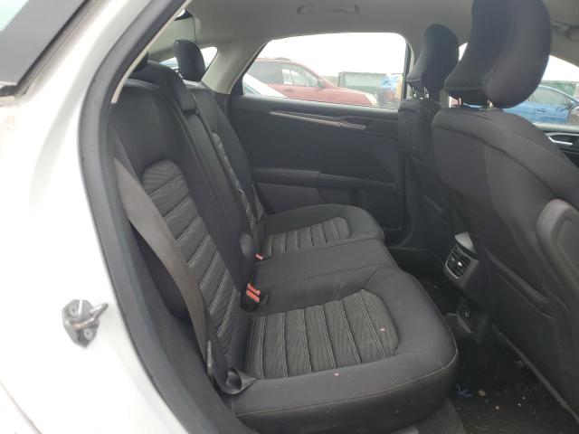 3FA6P0HD6GR333364 Ford FUSION SE