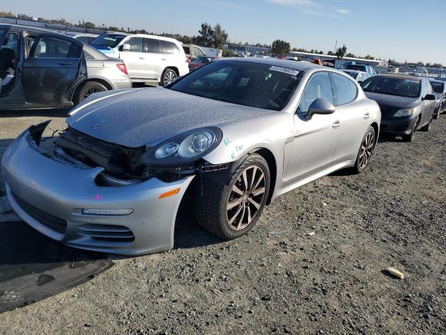 2016 Porsche Panamera 