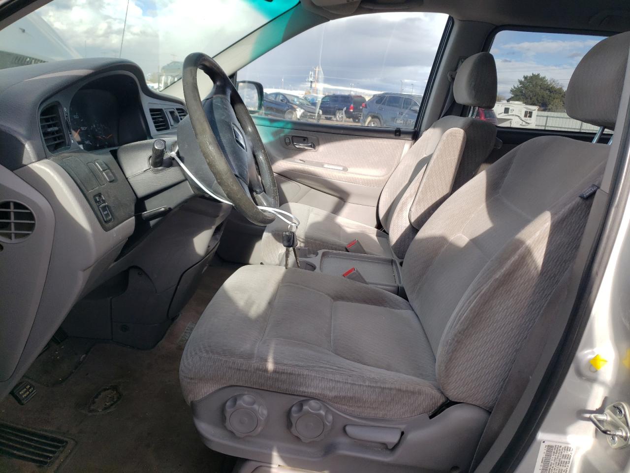 5FNRL18594B049676 2004 Honda Odyssey Lx