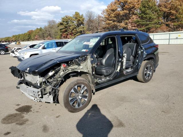 VIN 5TDHZRBH4MS122475 2021 Toyota Highlander, Xle no.1