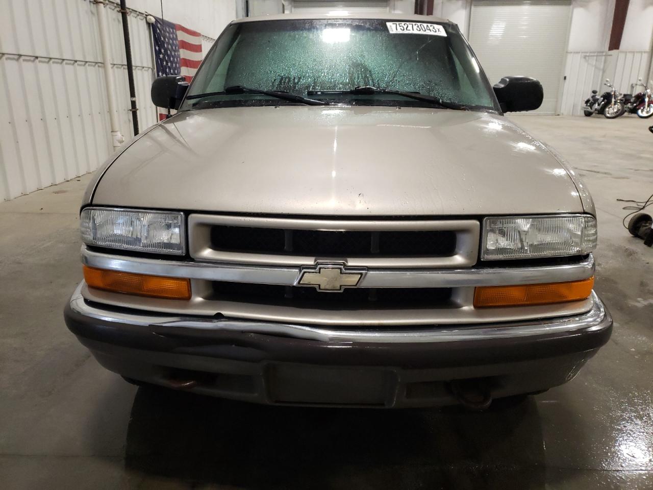 1GNDT13W71K209778 2001 Chevrolet Blazer