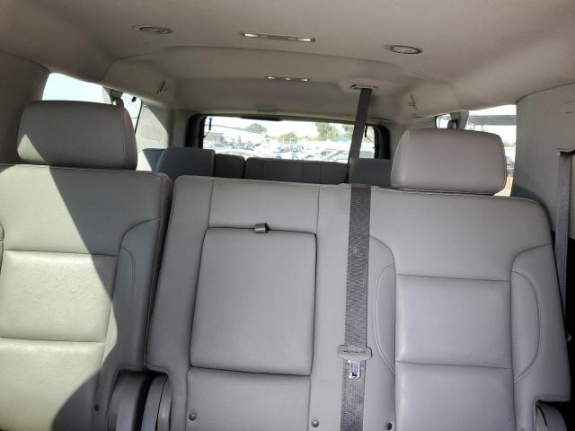 1GNSCHKC0KR112230 Chevrolet Suburban C1500 Lt