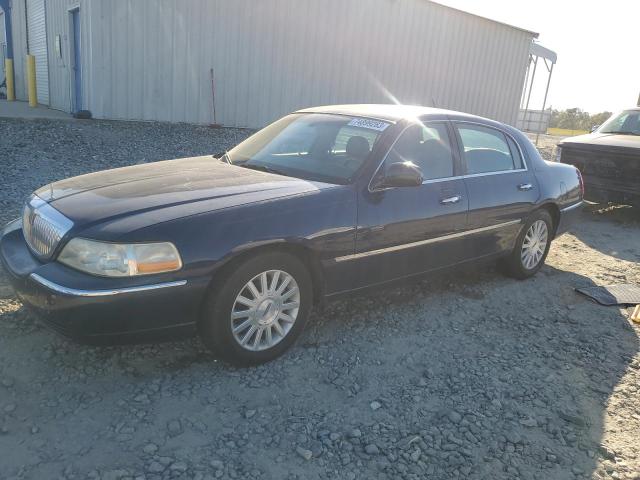 2004 Lincoln Town Car Ultimate