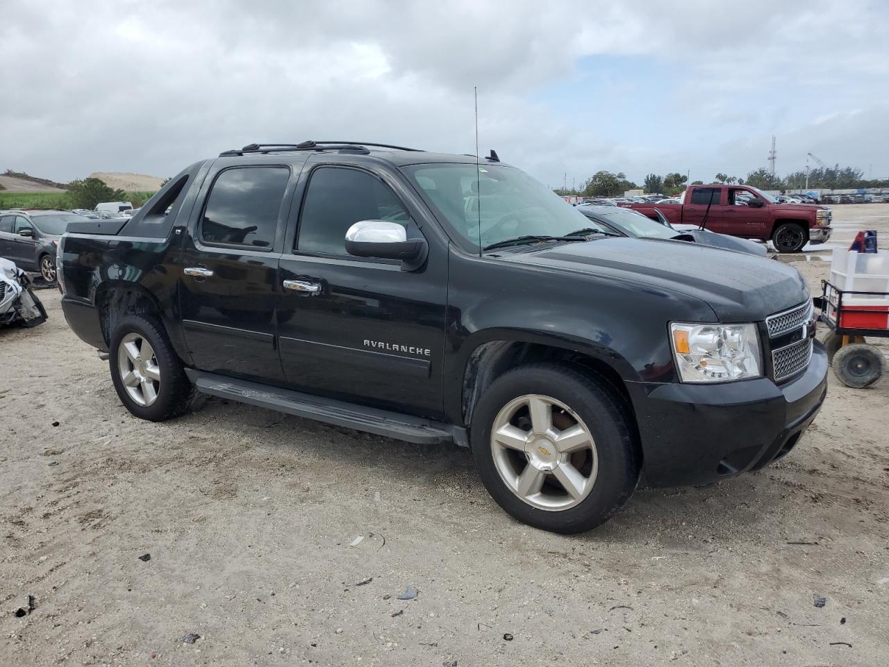 3GNMCFE05BG121584 2011 Chevrolet Avalanche Lt 3GNMCFE05BG121584 2011 Chevrolet Avalanche Lt