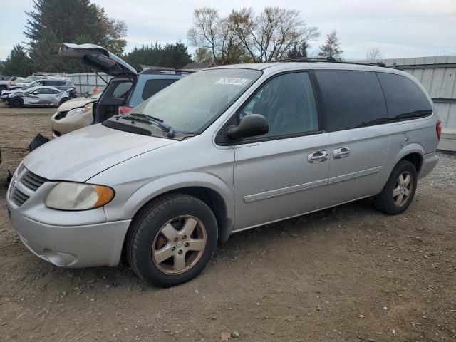 2005 Dodge Grand Caravan SXT