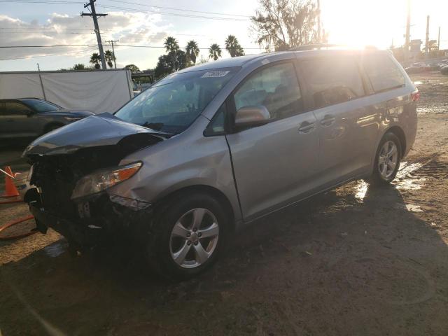 2016 Toyota Sienna LE