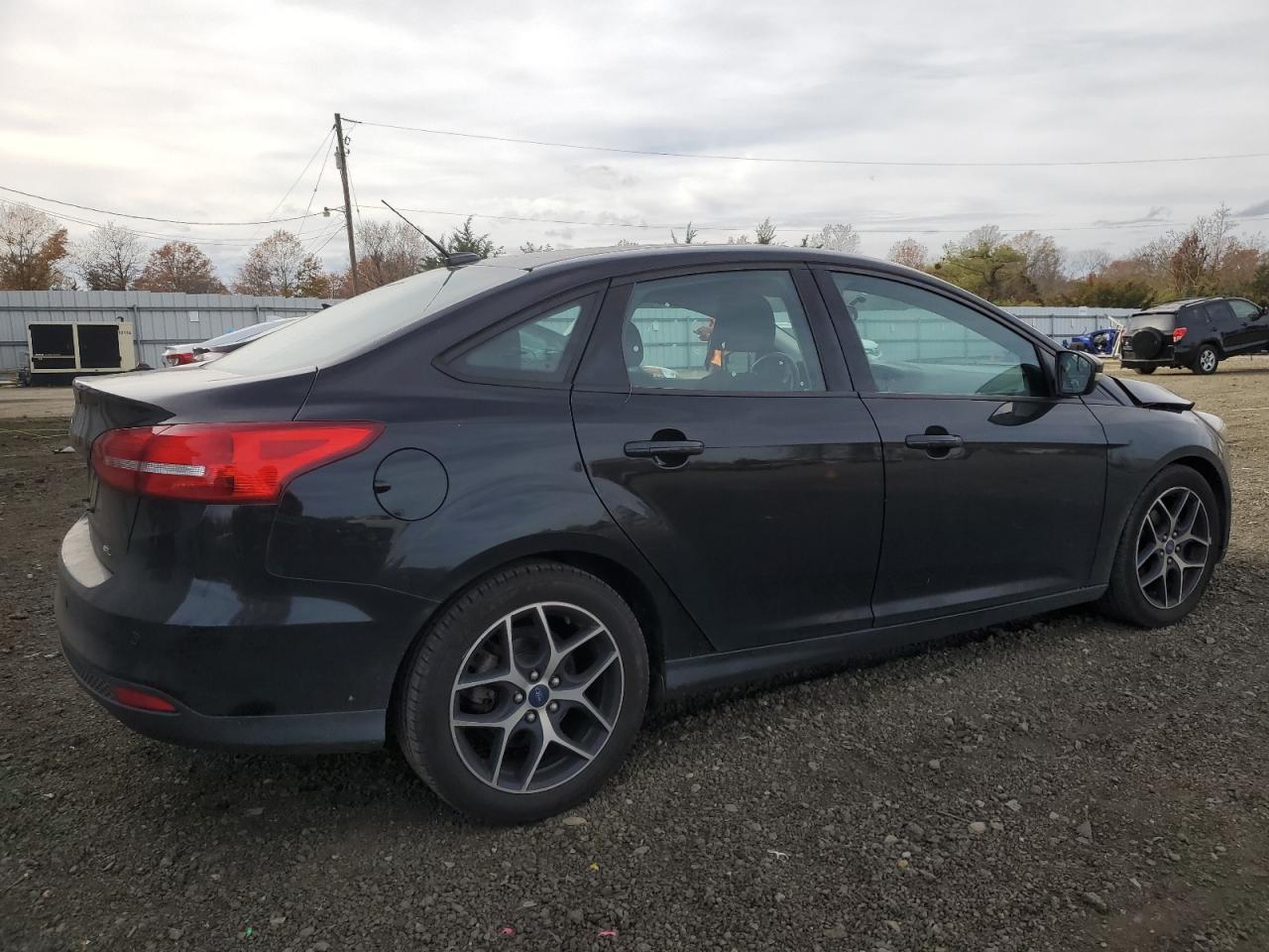 1FADP3H24HL212274 FORD FOCUS 2017