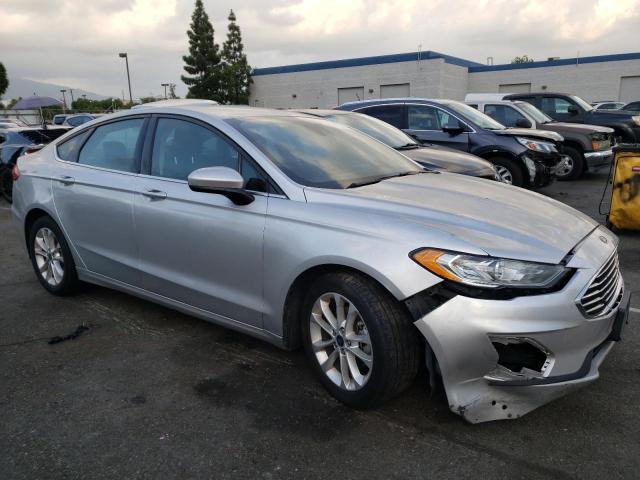 3FA6P0HDXKR134665 Ford Fusion SE 4