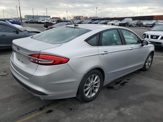 3FA6P0H73HR171155 | 2017 FORD FUSION SE