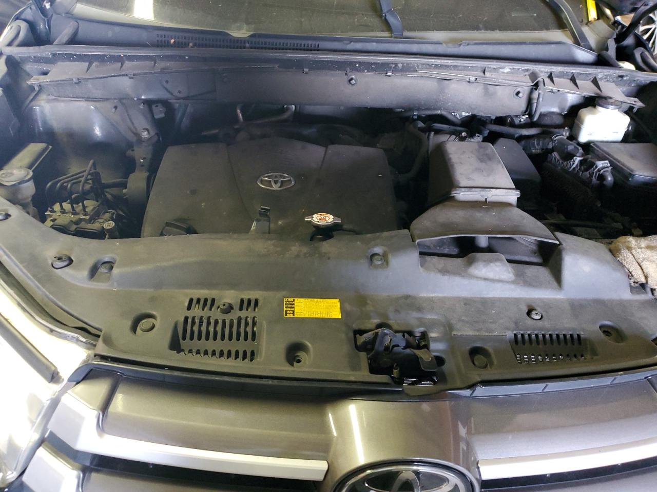 5TDJZRFH2JS884453 TOYOTA HIGHLANDER 2018