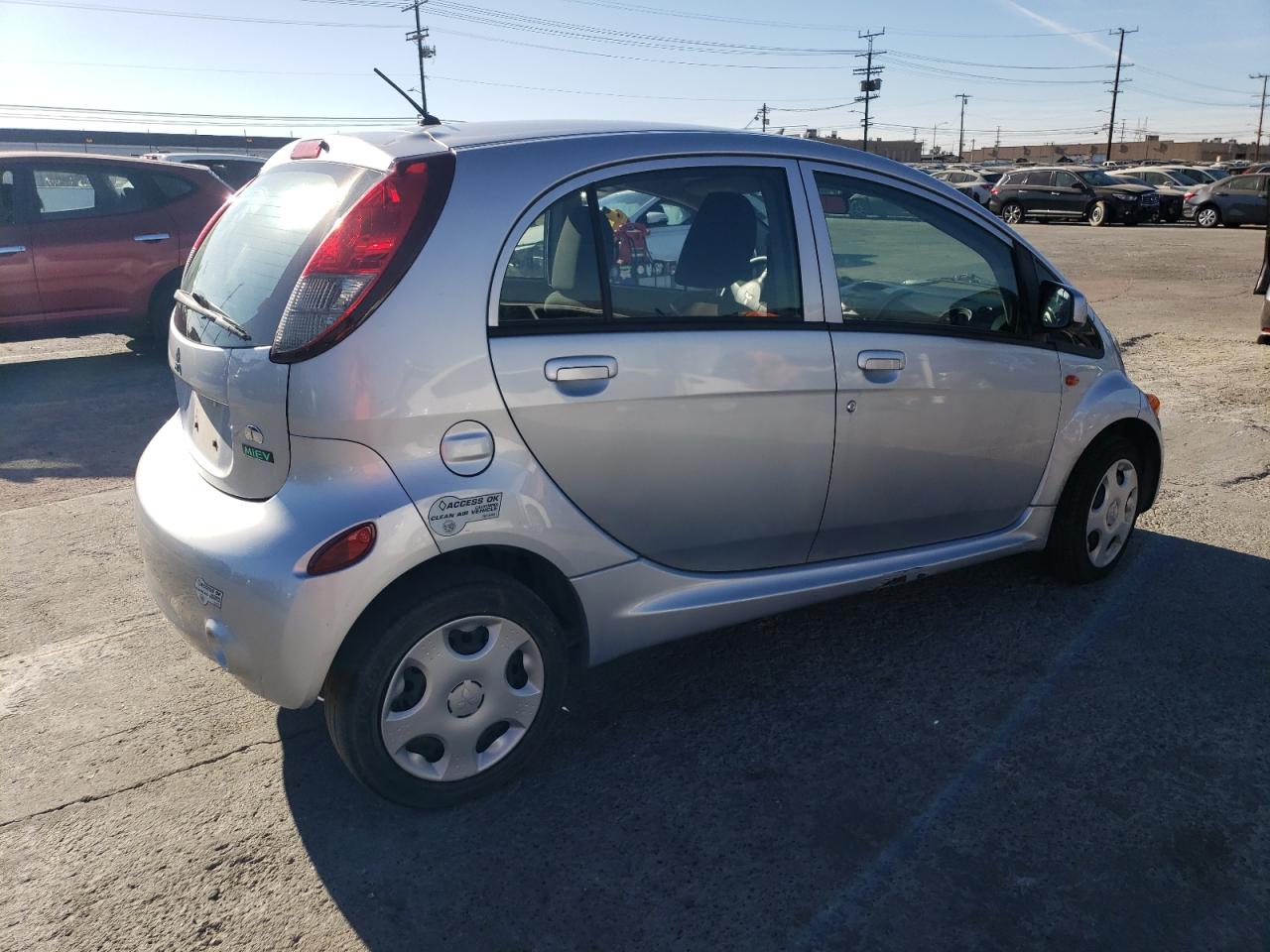 2012 Mitsubishi I Miev Es vin: JA3215H19CU008920