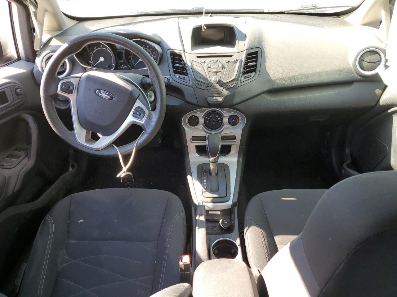 2018 Ford Fiesta Se vin: 3FADP4EJ7JM127919