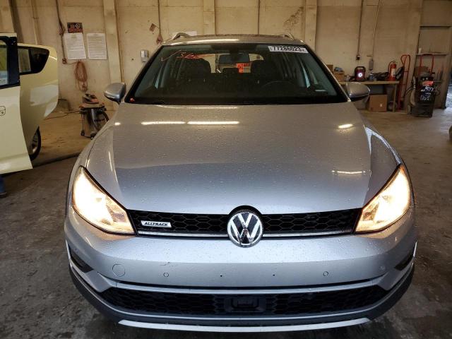  VOLKSWAGEN GOLF 2017 Сріблястий