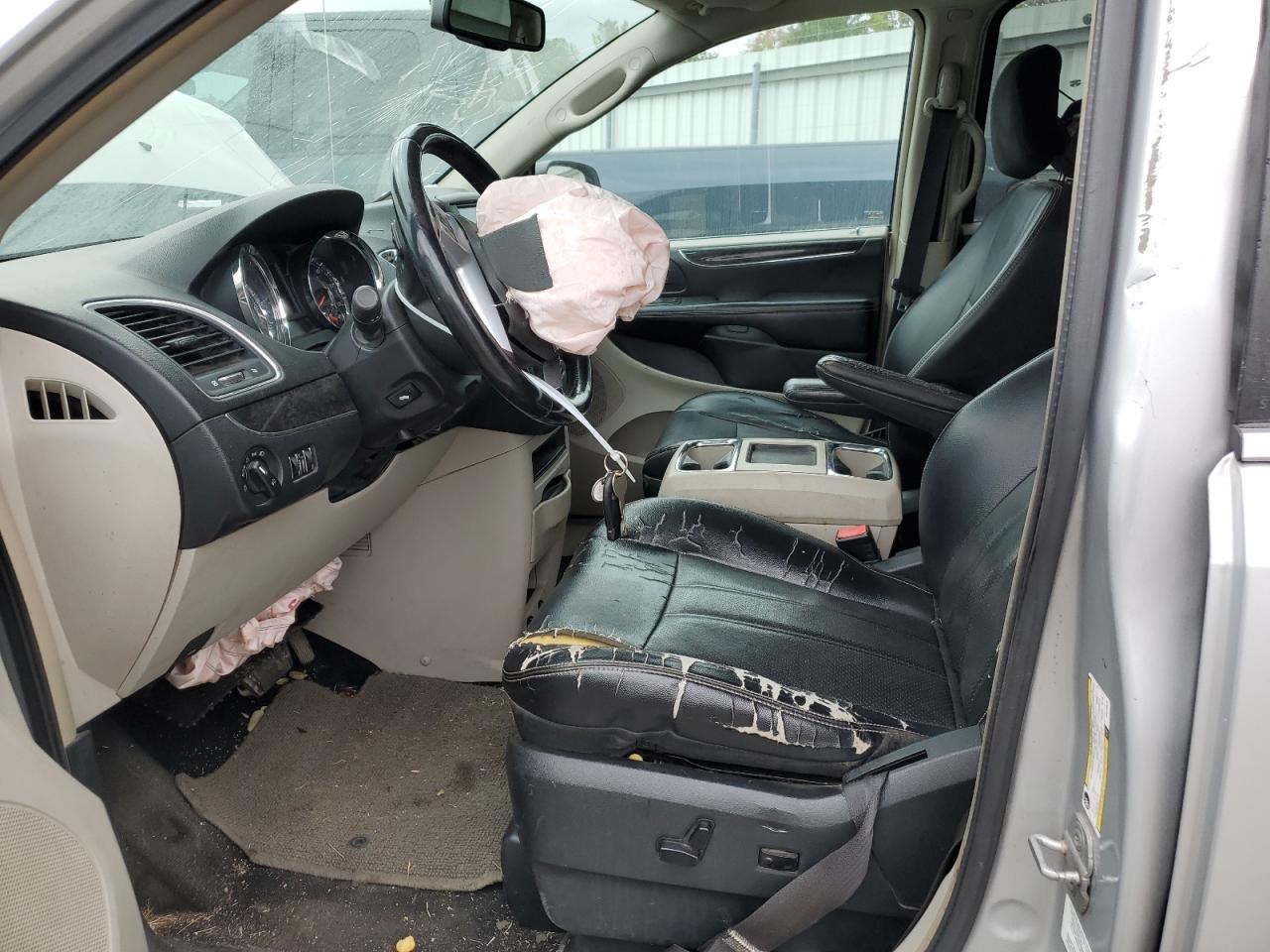 1C4GP54LXWB561718 1998 Chrysler Town & Country Lx