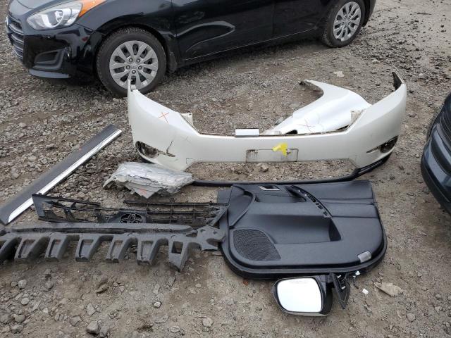 VIN 5TDBK3EH1DS227686 2013 Toyota Highlander, Base no.13