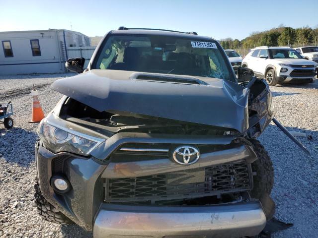 2020 Toyota 4Runner Sr5/Sr5 Premium VIN: JTEBU5JR2L5795966 Lot: 74811393