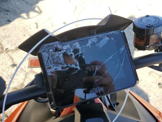 2020 KTM 1290 SUPER - VBKV39405LM924814