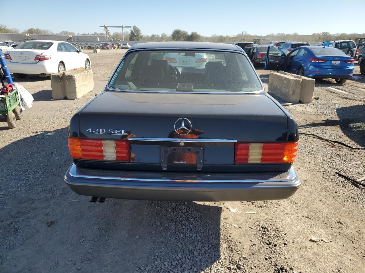 WDBCA35E3LA502305 1990 Mercedes-Benz 420 Sel