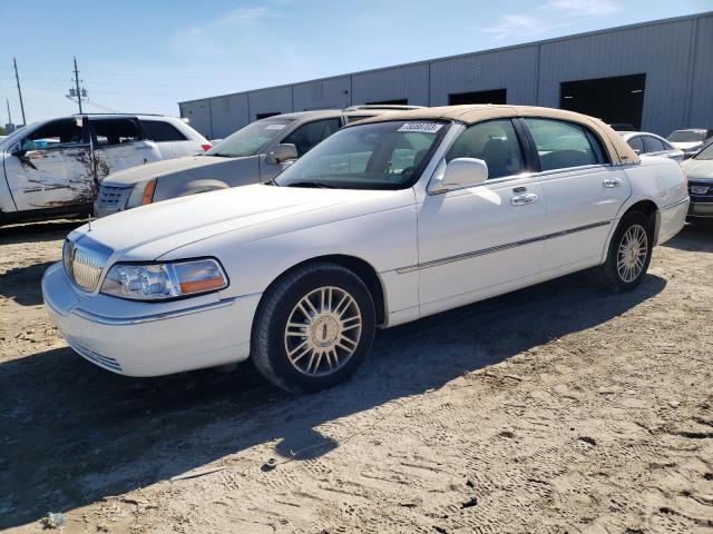 2008 Lincoln Town Car Signature Limited