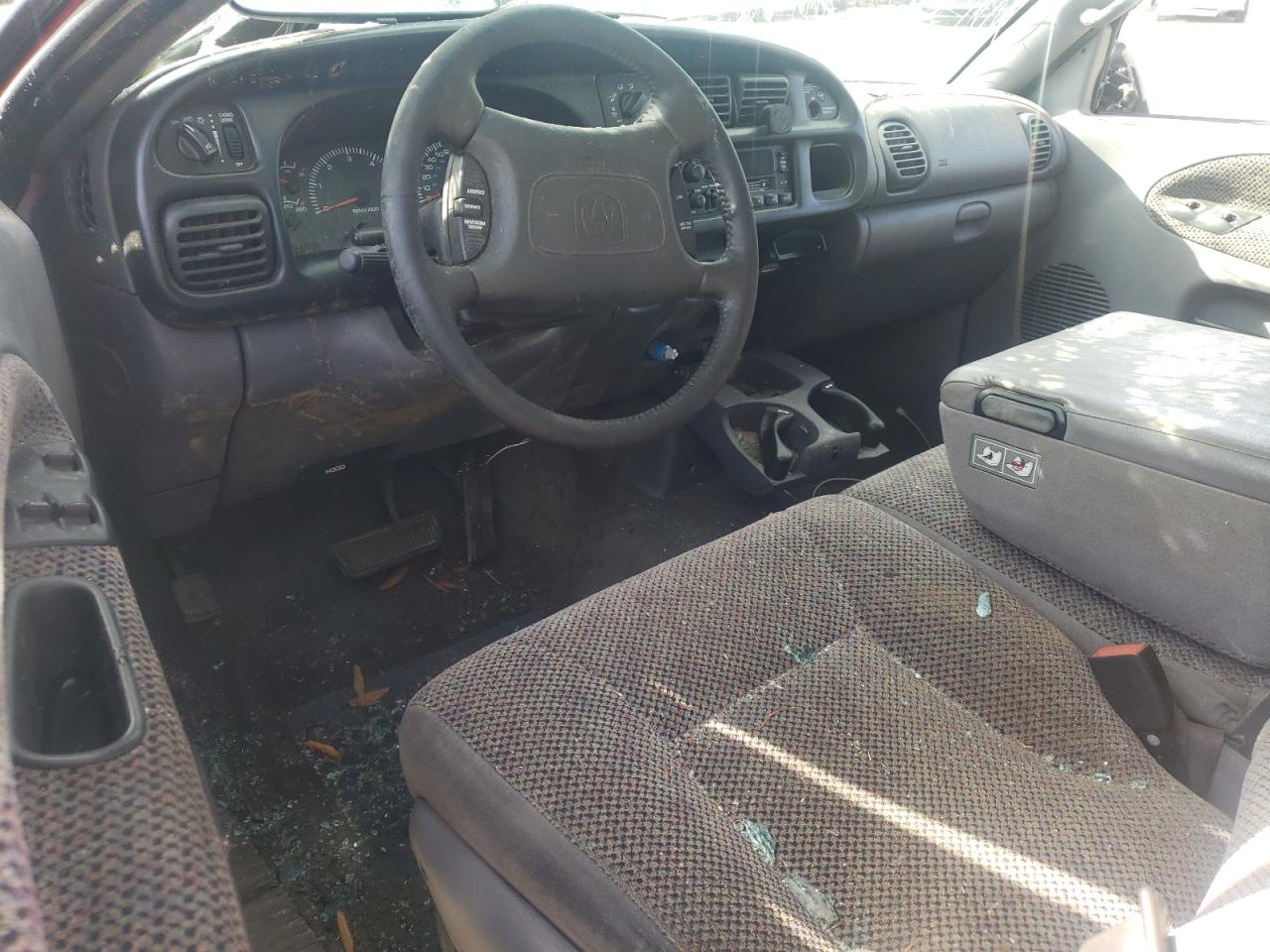 3B7HC13Z5XG105164 1999 Dodge Ram 1500