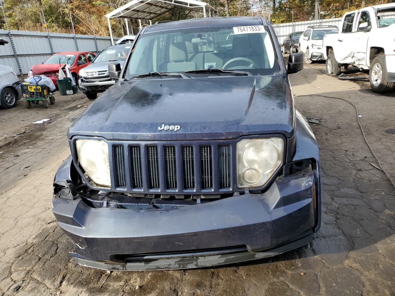 1J8GP28K38W232945 2008 Jeep Liberty Sport