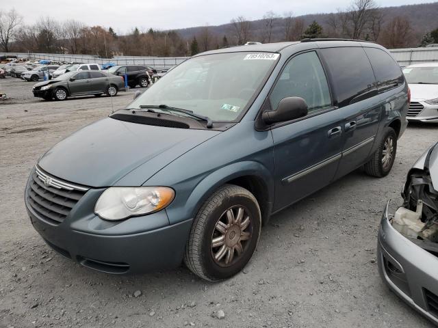 2005 Chrysler Town & Country Touring