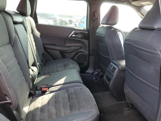 JA4J3UA80NZ078752 Mitsubishi Outlander Se