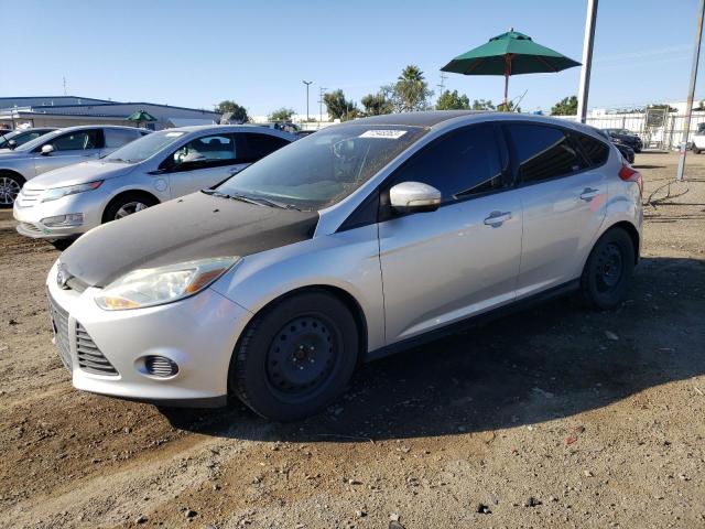 Lot #2339870886 2014 FORD FOCUS SE salvage car