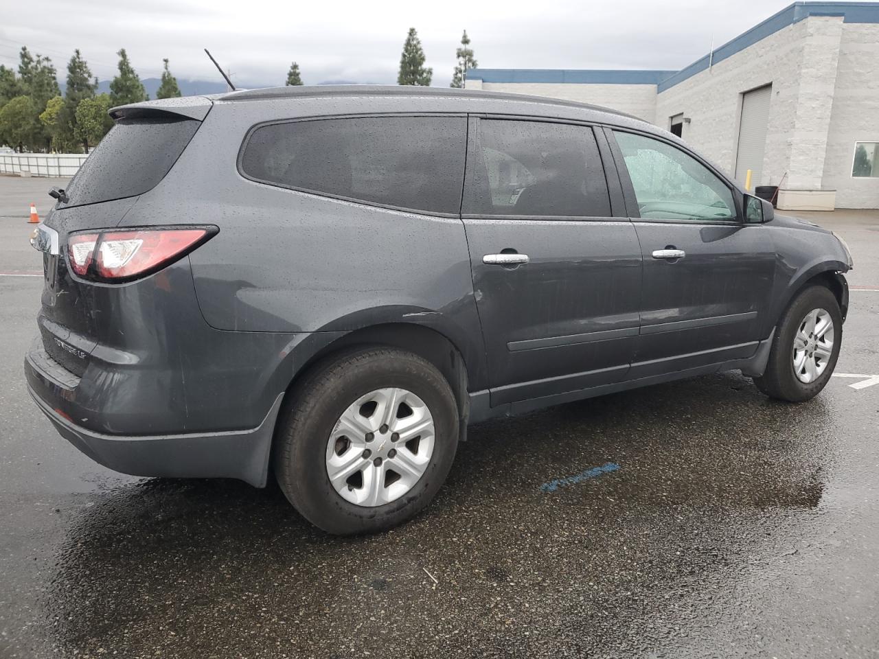 1GNKRFKD4EJ268589 2014 Chevrolet Traverse Ls