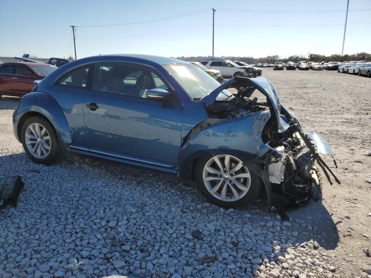 2017 Volkswagen Beetle 1.8T vin: 3VWF17AT7HM628507