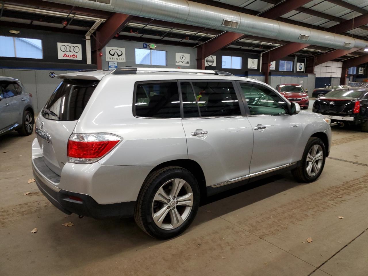 2012 Toyota Highlander Limited vin: 5TDDK3EH8CS106855