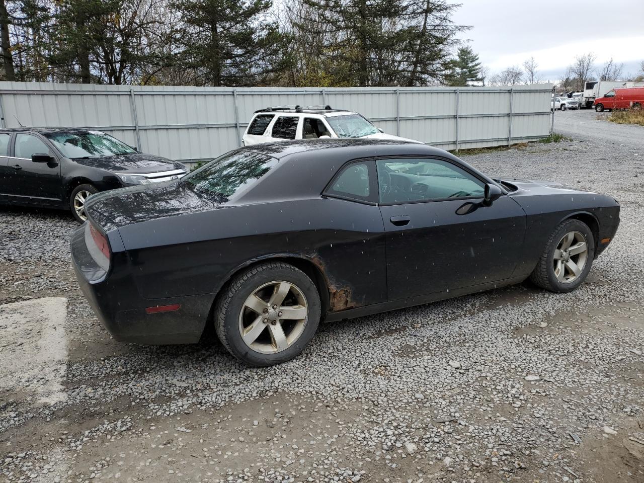 2C3CDYAG7DH566335 2013 Dodge Challenger Sxt