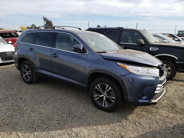 VIN 5TDZZRFH5KS366650 2019 Toyota Highlander, LE no.4