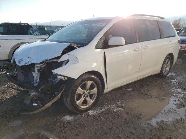 2019 Toyota Sienna LE