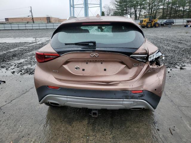 SJKCH5CR2JA057712 2018 Infiniti Qx30 Base