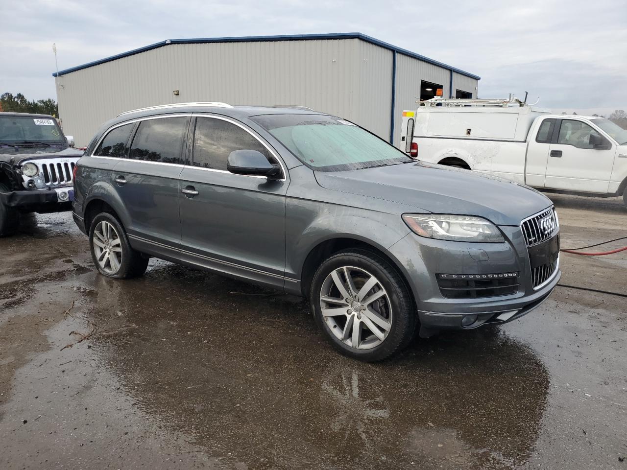 2013 Audi Q7 Premium Plus vin: WA1LGAFE0DD003992